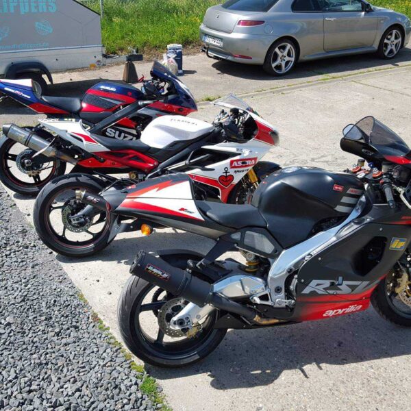 Aprilia RSV 1000, Triumph Daytona R 675, Suzuki GSXR 750 (2, 3 und 4-Zylinder)