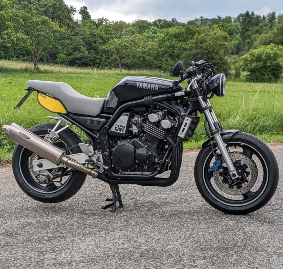 Yamaha FZS 600 Cafe Foto