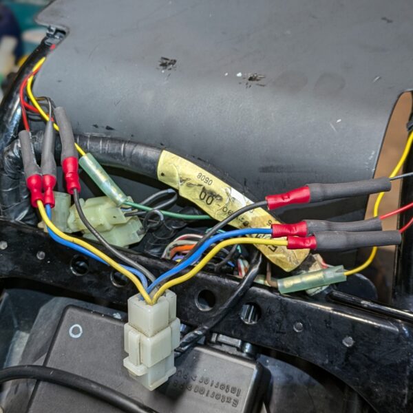 auch die hinteren Blinker müssen sauber angeschlossen werden...